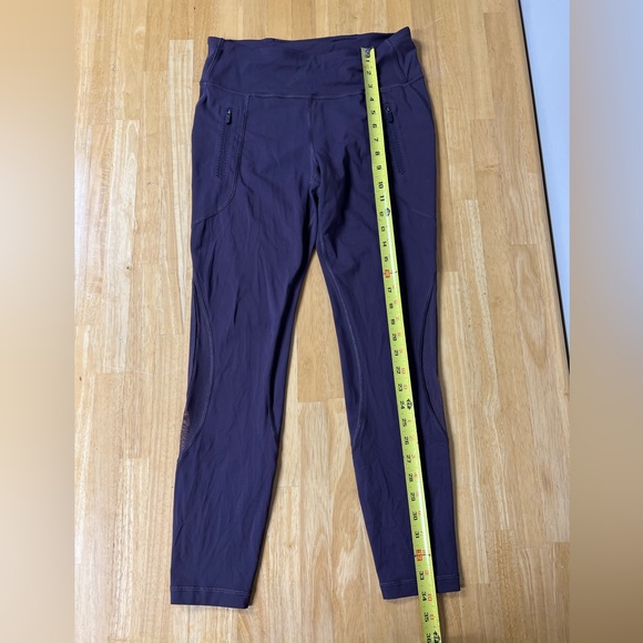 Lululemon Invigorate Tight 7/8 Tight size 8 - Picture 8 of 16